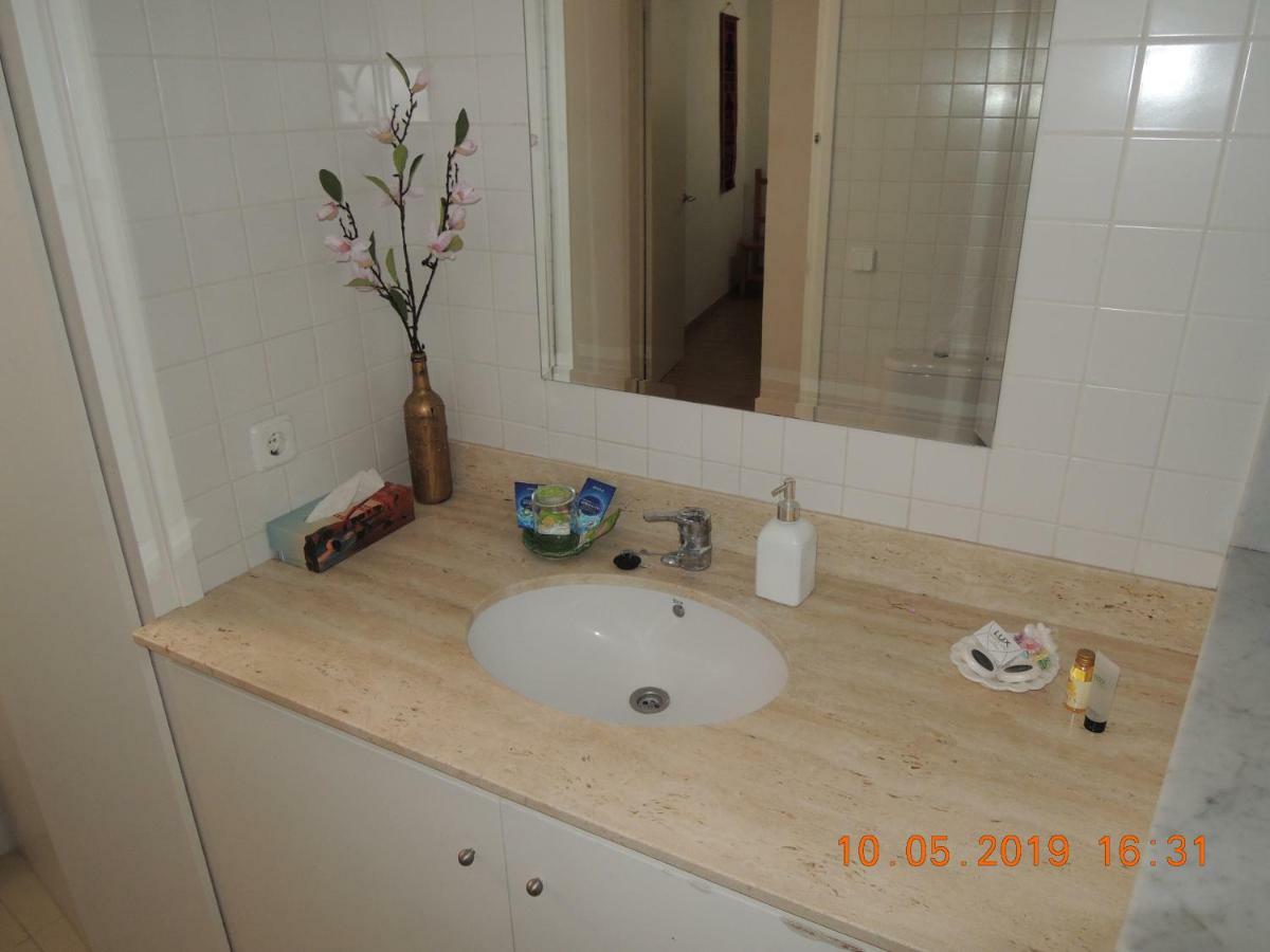 Apartament Besalu Apartment Exterior photo